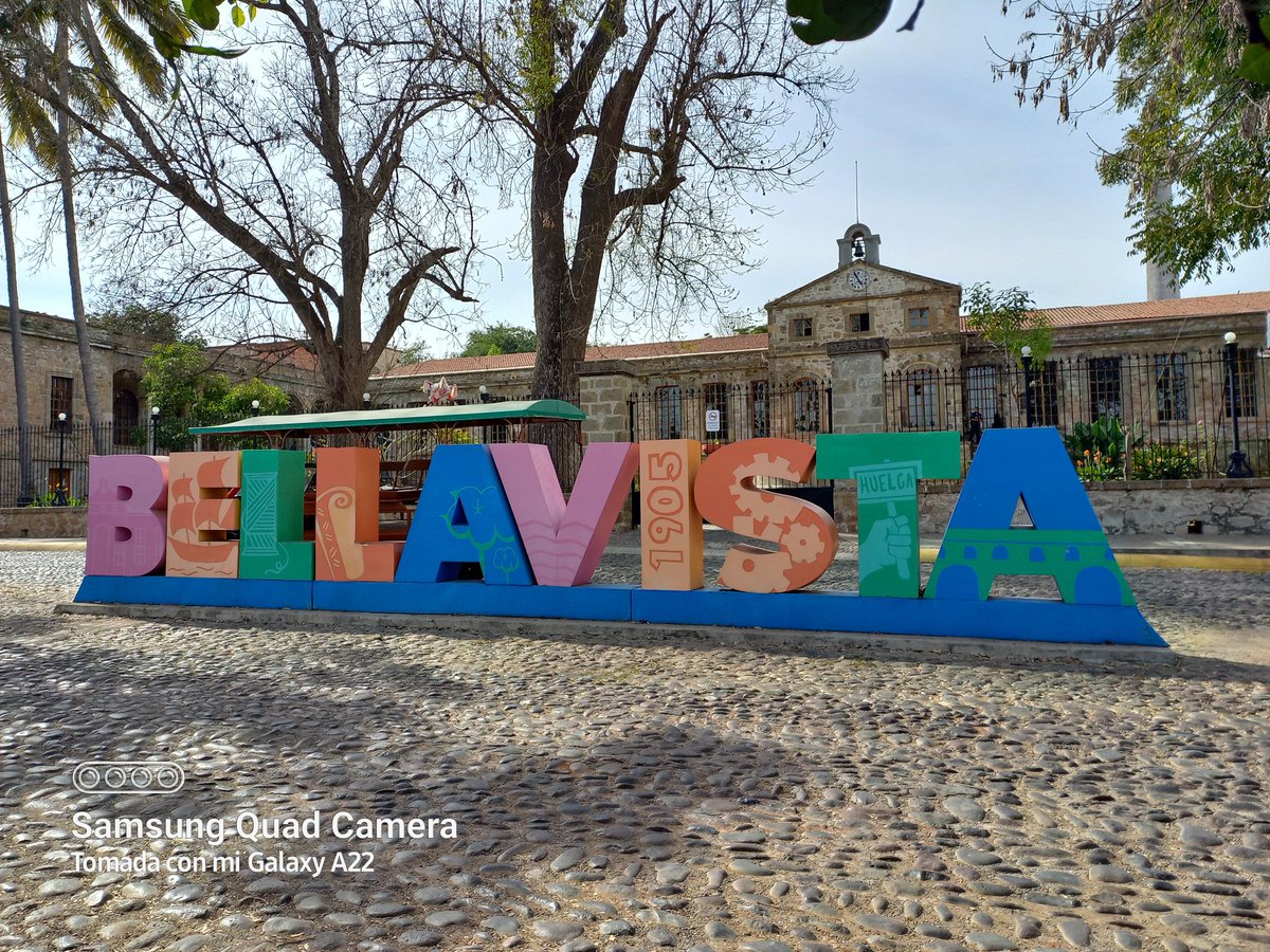 DestiNegocios's tweet photo. #BellaVista es una bella localidad a sólo 7km de la ciudad de #Tepic capital de #Nayarit y cue ta xon una joya arquitectónica que debes conocer: una ex fábrica textil que data de 1843 que sirve de salón polivalente. #DestinosyNegocios #TipsDeDestinos https://t.co/emiXXmYnJj