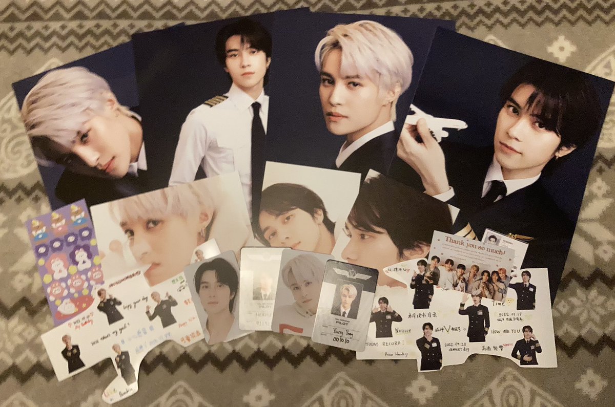 happyhanjisung's tweet photo. tysm @cityspearb my split sets arrived safely today!! tysm for this go <333 #cityspearbfb https://t.co/4nADCAZrTO