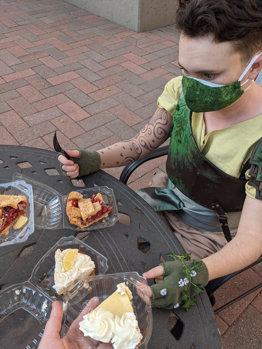 surplus of imps on Twitter "RT pelaloan brb getting the pie sweats 📸