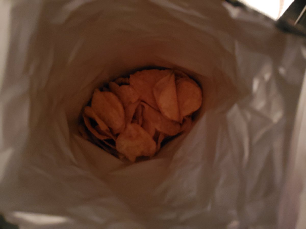 ComedyRiffs's tweet photo. New Lay's bag of chips. Looks pretty deep. I better rappel down. BeLay on! https://t.co/CzzjYuN8Yx