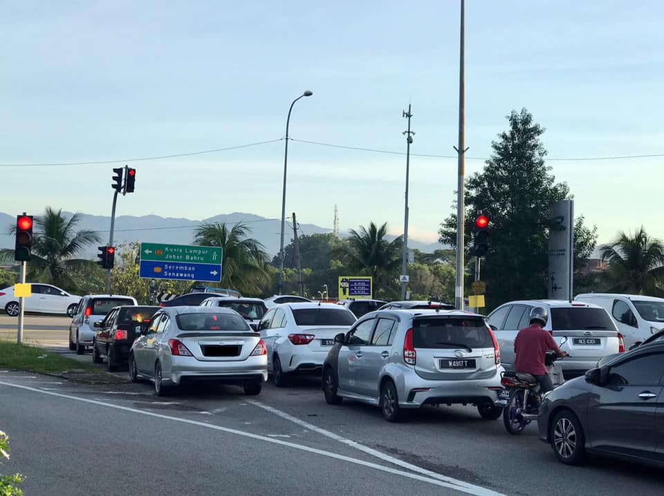 shahrimtamrin's tweet photo. If POTONG Q is a sporting event at the @Olympics , #Malaysia would win so many gold medals and breaking records

#Negaraku

Pix source: JPJ Negeri Sembilan https://t.co/BBDE5pq3xq