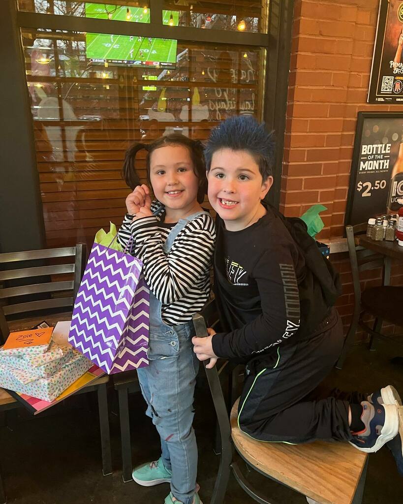 yourmomeatsmayo's tweet photo. 8th birthday turned out okay 👌🏽 🔪 

#turn8 #BabyKrompholz https://t.co/fbzHitt50J https://t.co/H2KqQGqfAp