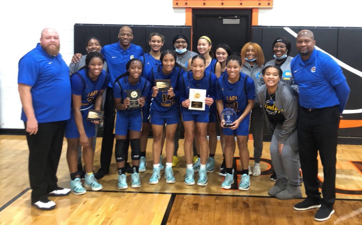 ClassenSASOKC's tweet photo. The Lady Comets take out PC West 58-46 to win the 🏆 in the Putnam City Invitational!  Congratulations on another incredible performance!
@OKCPS @OKCPS_Athletics @CSASMiddle https://t.co/n8lZz7PQ75