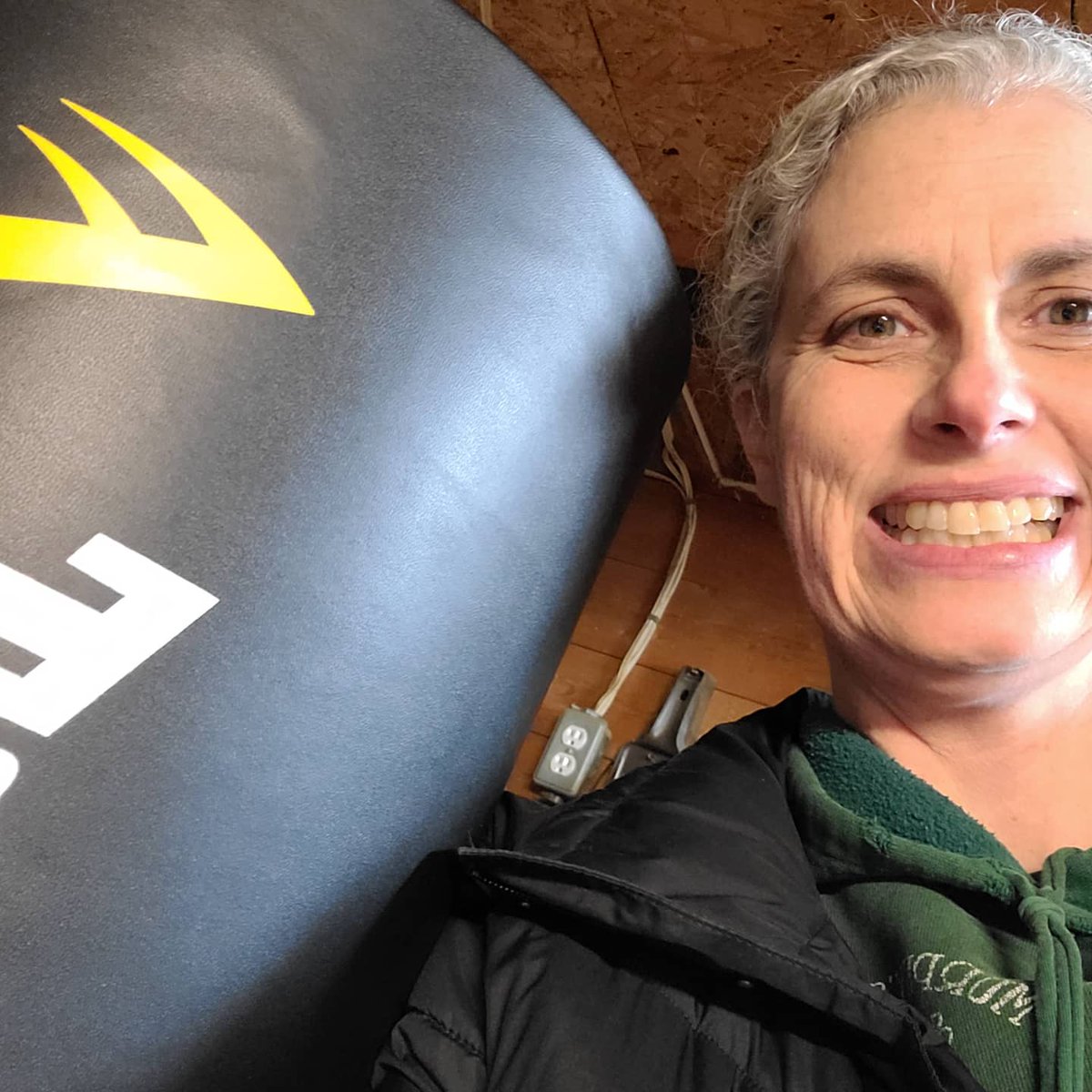 stephgray88's tweet photo. I can't think of a better time to haul 350 lbs of sand home in order to set up an inanimate object to punch and kick than during this #stupidpandemic.
#stronger #elbowstrikes #wegotthis #breathe #winter2021 https://t.co/kocZFw0qoq