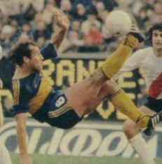 TopJrs's tweet photo. Para terminar, el ranking de ZAGUEROS CENTRALES con + TEMPORADAS COMO TITULAR en #Boca (temp en las q estuvo entre los 11 con más PJ como titular)
1⃣ #Mouzo 9.5 temp (no lo fue en M72-1974-M79-1980-N84)
2⃣ #Marante-#Valussi 9.0
4⃣ #Rogel 7.0
5⃣ #Colman-@Flacoschiavi 6.0 https://t.co/SO0LO4ZPmE