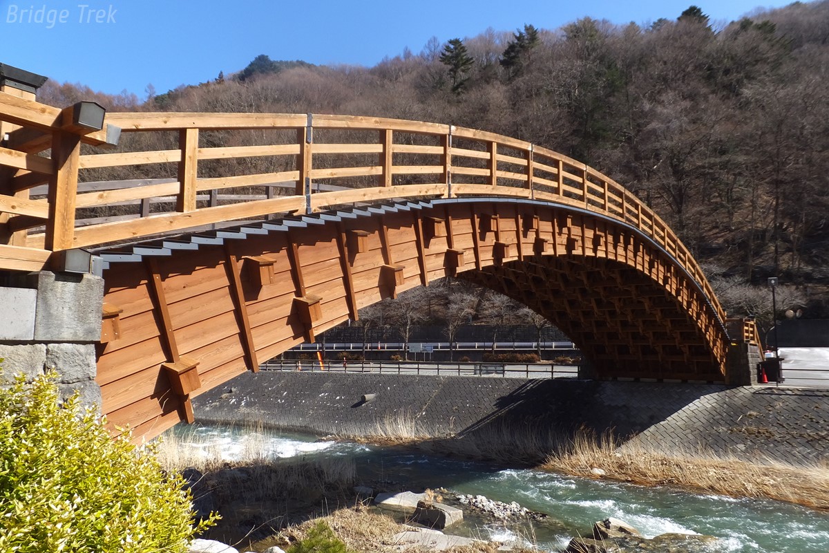 japan_bridge's tweet photo. #木造橋 いろいろ

・微妙橋　　　　　・木曽の大橋
・近江富士２号橋　・てんきてんき橋
#Timberbridges https://t.co/hdVGk4T917