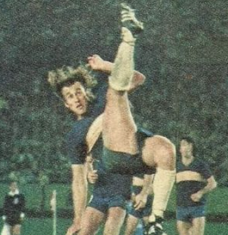 TopJrs's tweet photo. Para terminar, el ranking de ZAGUEROS CENTRALES con + TEMPORADAS COMO TITULAR en #Boca (temp en las q estuvo entre los 11 con más PJ como titular)
1⃣ #Mouzo 9.5 temp (no lo fue en M72-1974-M79-1980-N84)
2⃣ #Marante-#Valussi 9.0
4⃣ #Rogel 7.0
5⃣ #Colman-@Flacoschiavi 6.0 https://t.co/SO0LO4ZPmE