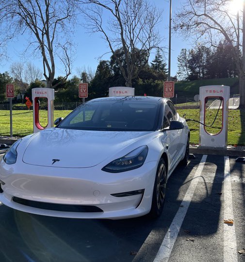 Supercharging — 👀 

Porsche                        Tesla