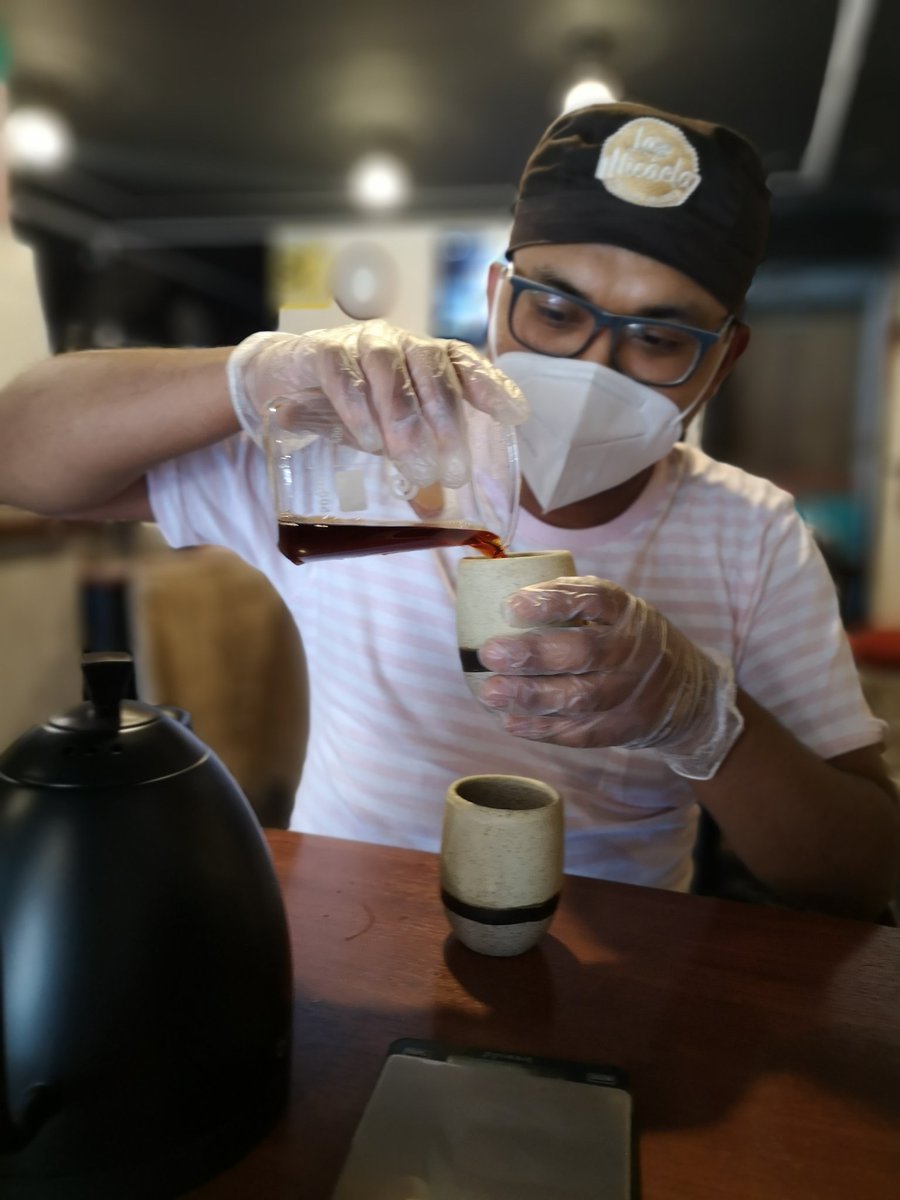 cafelabpe's tweet photo. A los amigos que están pensando en conseguir nuestra agenda cafetera 2022 en La Micaela, la 1ra cafetería de especialidad en Comas, les pasamos el dato que además cuentan con un nuevo café de Satipo de @FincaTasta ☕ Más info 991 191 702.📍Av. Micaela Bastidas 908, #Comas https://t.co/9DY3VKBXan