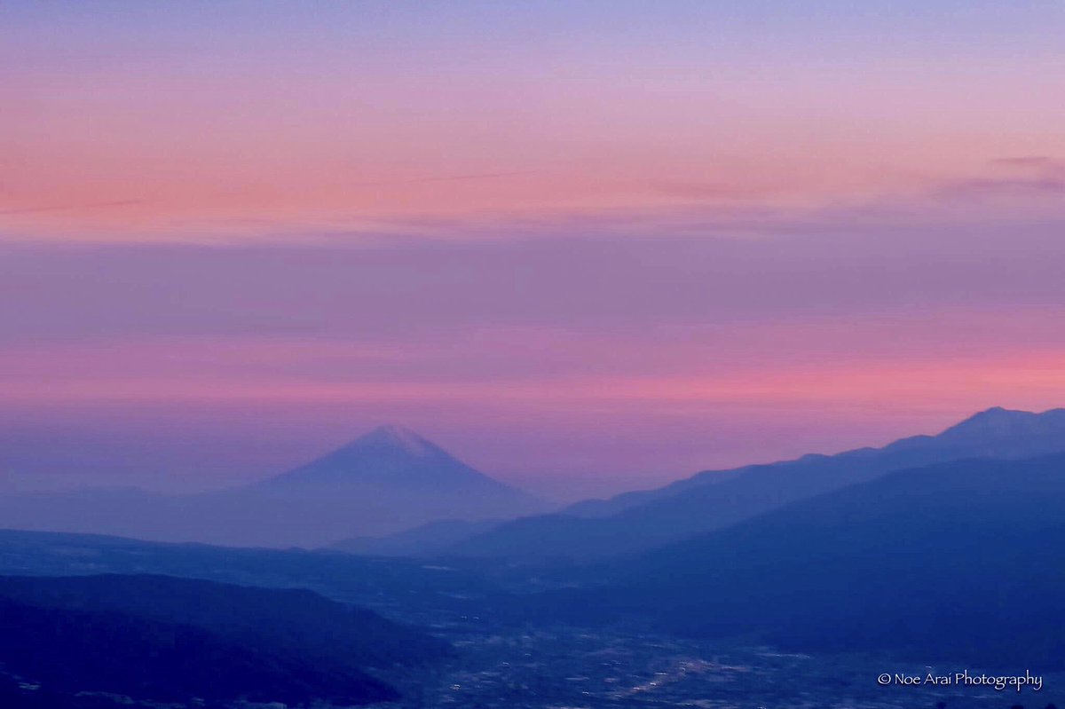 木花咲耶姫の富士山 霞がかった空が美しい瞬間でした 薄絹のヴェールをかぶっているようでした。^-^*