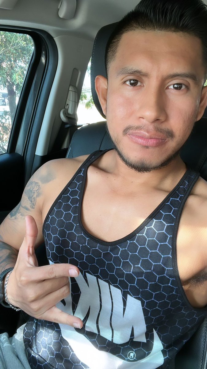 AngelBaas2's tweet photo. Sábado 🖤 https://t.co/rHNJCbeizd