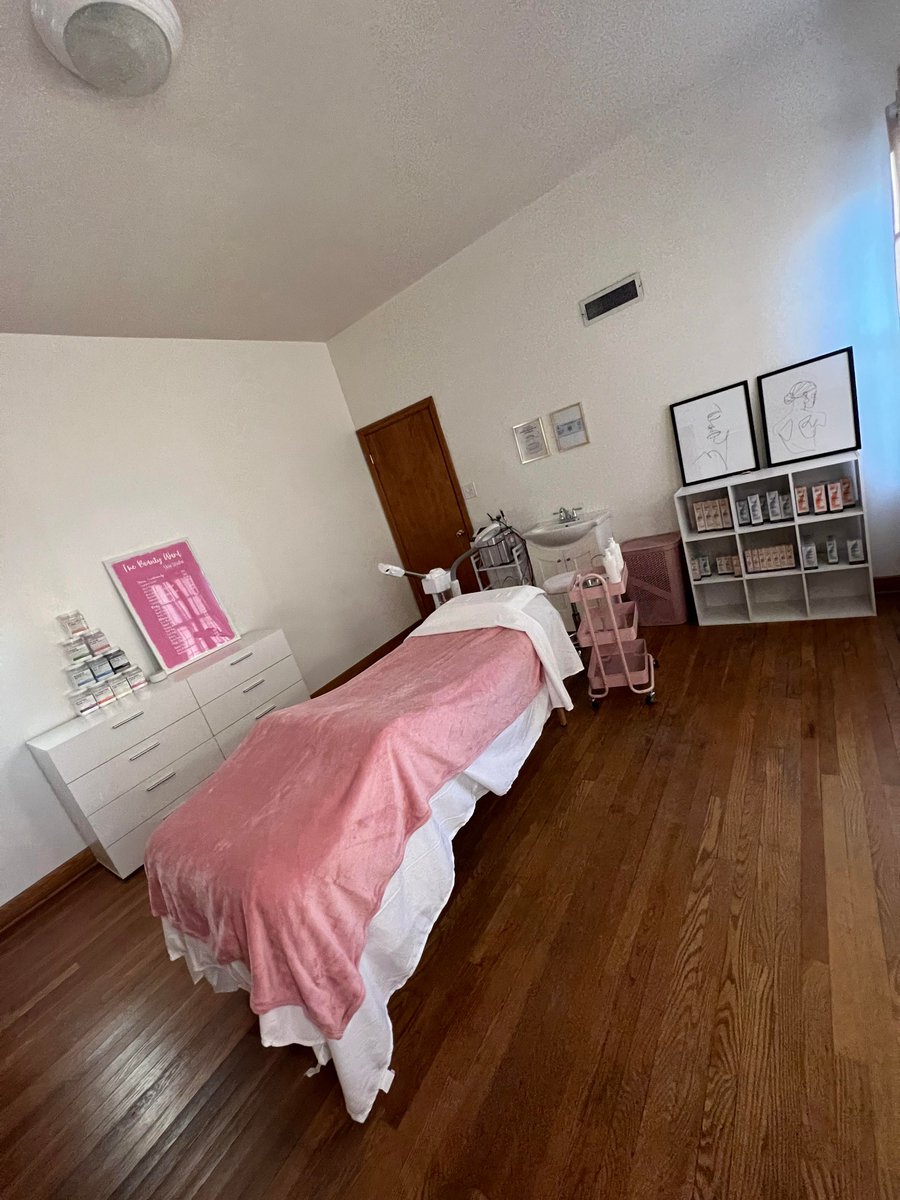 connectBP's tweet photo. Young motivated entrepreneur esthetician opens The Beauty Ward on W. Main https://t.co/MCflVLKQRz https://t.co/xZs5hRpXGE
