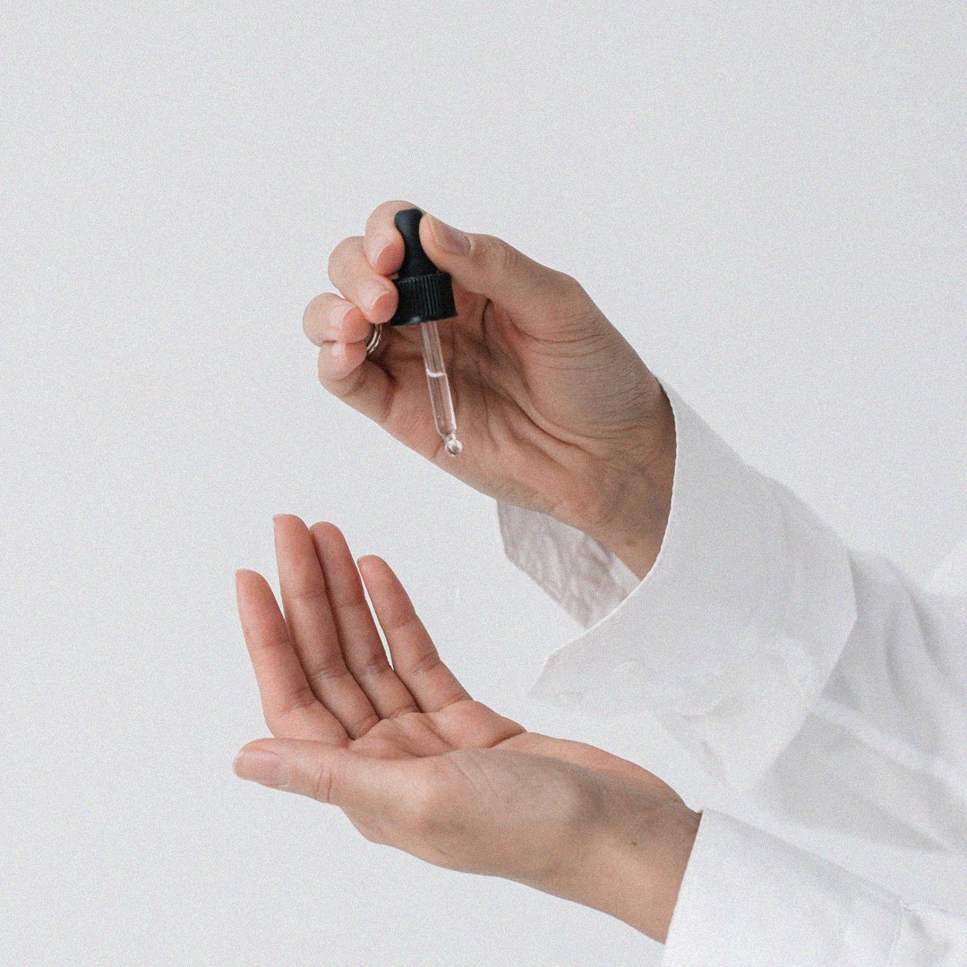 bglowing's tweet image. Probiotic skincare helps repair and protect skin’s microbiome while restoring harmony + balance. Head to the link in our bio to see our favorite probiotic-infused skincare picks. And SAVE 20% sitewide while you still can with code: RESOLUTIONS