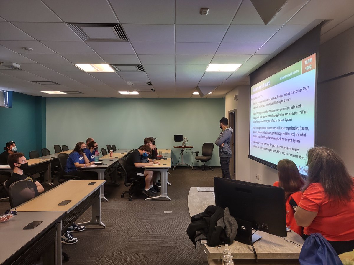 FRCBacon1902's tweet photo. As always, @FullSail was the most gracious of hosts. Everyone enjoyed the workshops, games, the food truck, and the kickoff broadcast. The crew at Full Sail were super helpful and enthusiastic! Thank you for helping us host #frckickoff 2022! We look forward to many more. https://t.co/WJNoydvZcd