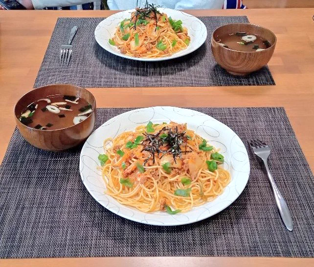 今日はビビンバ風パスタをチャレンジ🙌✨美味しかった😋✨青森県民なので源たれ使った！  