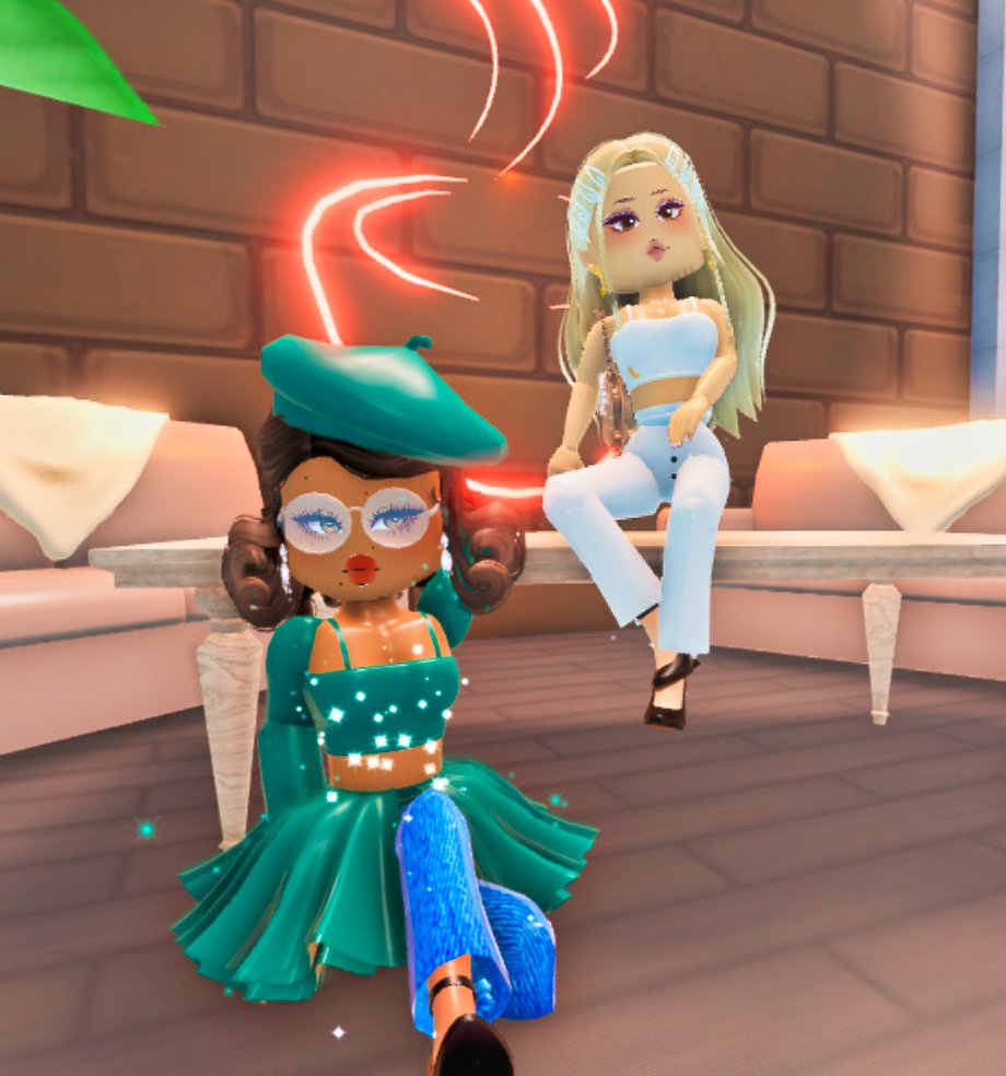 Royale High Outfits (@royalehighfits_) / X