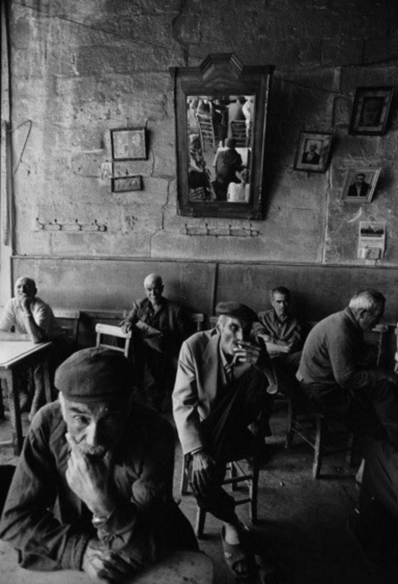 'Coffeehouse'
Gaziantep, Turkey (1997)
Photo by Fethi Sabunsoy