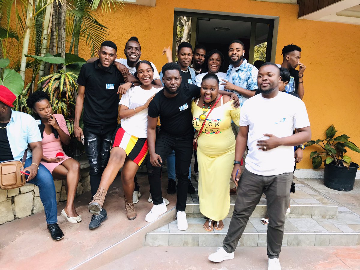 DydyHaiti509's tweet photo. #Jèn avize ki konn sa yap fè yon gwo koneksyon kap mennen anpil bel aksyon...
Lavi dèyè pako #TFHT
#vizeLwen https://t.co/RR82w4wiob