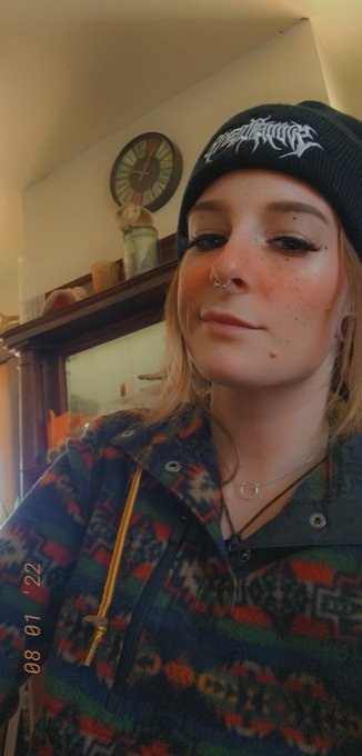 Subscribe to my Fansly 💕 https://t.co/Fv4Uhb11vB