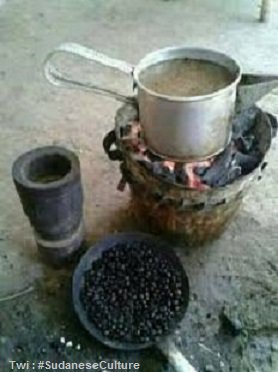 SudaneseCulture's tweet photo. Preparing traditional Sudanese coffee “Alsharaqraq/الشرقرق”: (water boiling pot) and “Aljabana/جَبَنة: (red clay pot)

#SudaneseCulture #ثقافة_سودانية https://t.co/M8Q1bNyAyK