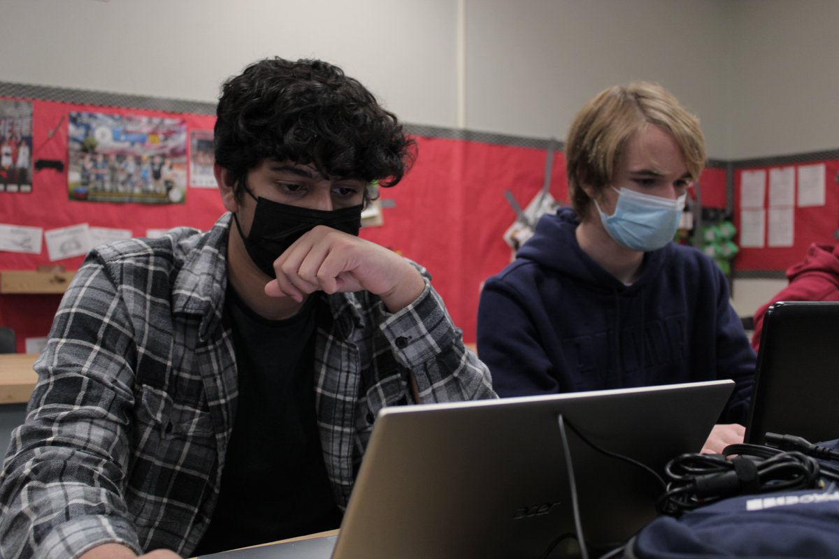 FRC1671's tweet photo. Let build season begin! 🔨🔧📏
#buchananbirdbrains #firstroboticscompetition #frckickoff #frcbuildseason #omgrobots https://t.co/kKvjhhDq5C