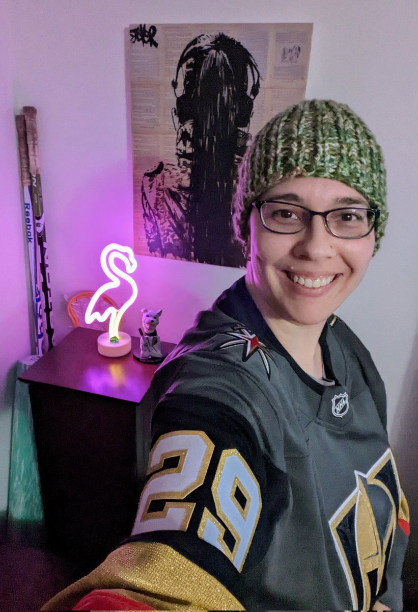 Kylie_Kiel's tweet image. Cheering for VGK but bittersweet to see Flower again!
#FortressAtHome