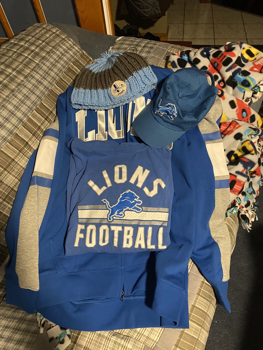 Ranjowe49's tweet photo. Gameday Fit for tomorrow LFG #Lions #OnePride #Bitingkneecaps https://t.co/1XpvHk0Wb9