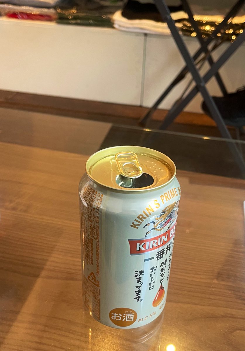 KATSUO_TxCxCxS's tweet photo. 昨日の酒を迎えに行こう。
お酒や食べ物の提供はありませんが持ち込みは可能ですのでご自由にどうぞ🍺
#ANIMALIA
#アニマリア
#22sp
#展示会 https://t.co/Cfs12su8IL