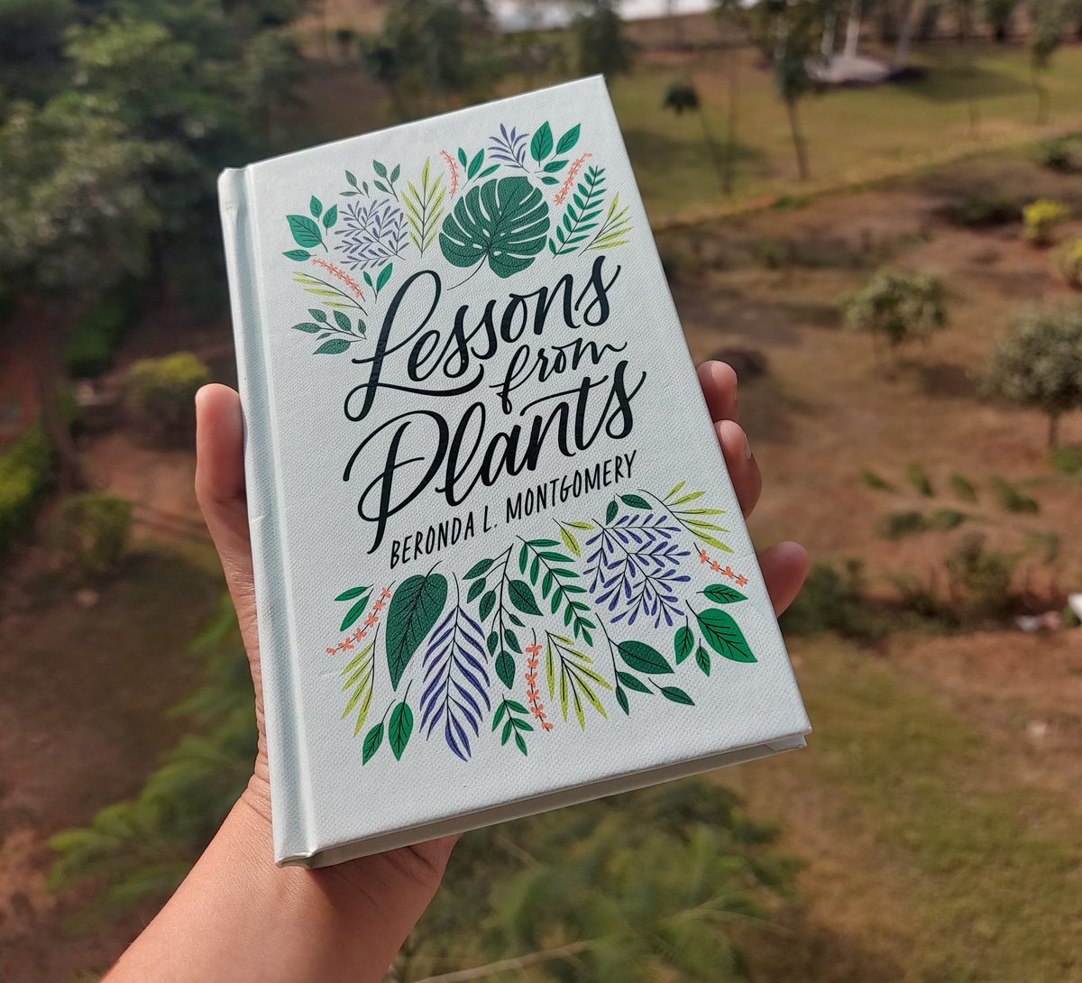 DevanshiGup's tweet photo. My #Giveaway prize is here!!!

Thank you @TheSTEMTimes for sending this.

The cover looks so so so prettyyy 😍😍😍 https://t.co/K5uHXBpro5