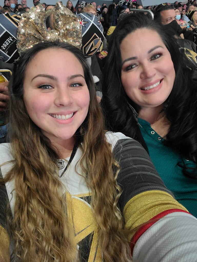 BrooklynMerie's tweet photo. #VegasBorn https://t.co/GZJzCa6rGr