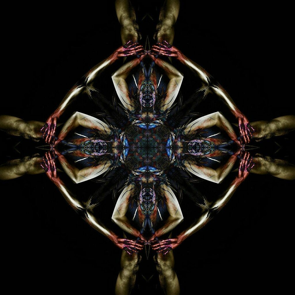 transflexions's tweet photo. Transfluance… #transflexions #beautifulbizarre #bodypaintart #bodyart #digitalart https://t.co/ogbF5Z5kTg https://t.co/zT07lvCiBe