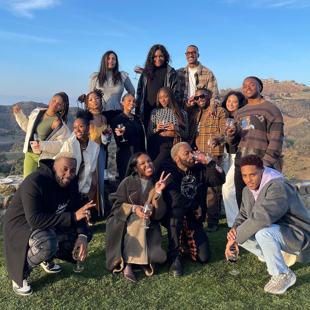 cxhnow's tweet photo. Chloe and Halle celebrated Ryan Destiny’s birthday with Normani, Lori Harvey, Keith Powers, Sean Bankhead and many others 🎂 

���� domdadaonthebeat https://t.co/JUZOJD41Ev