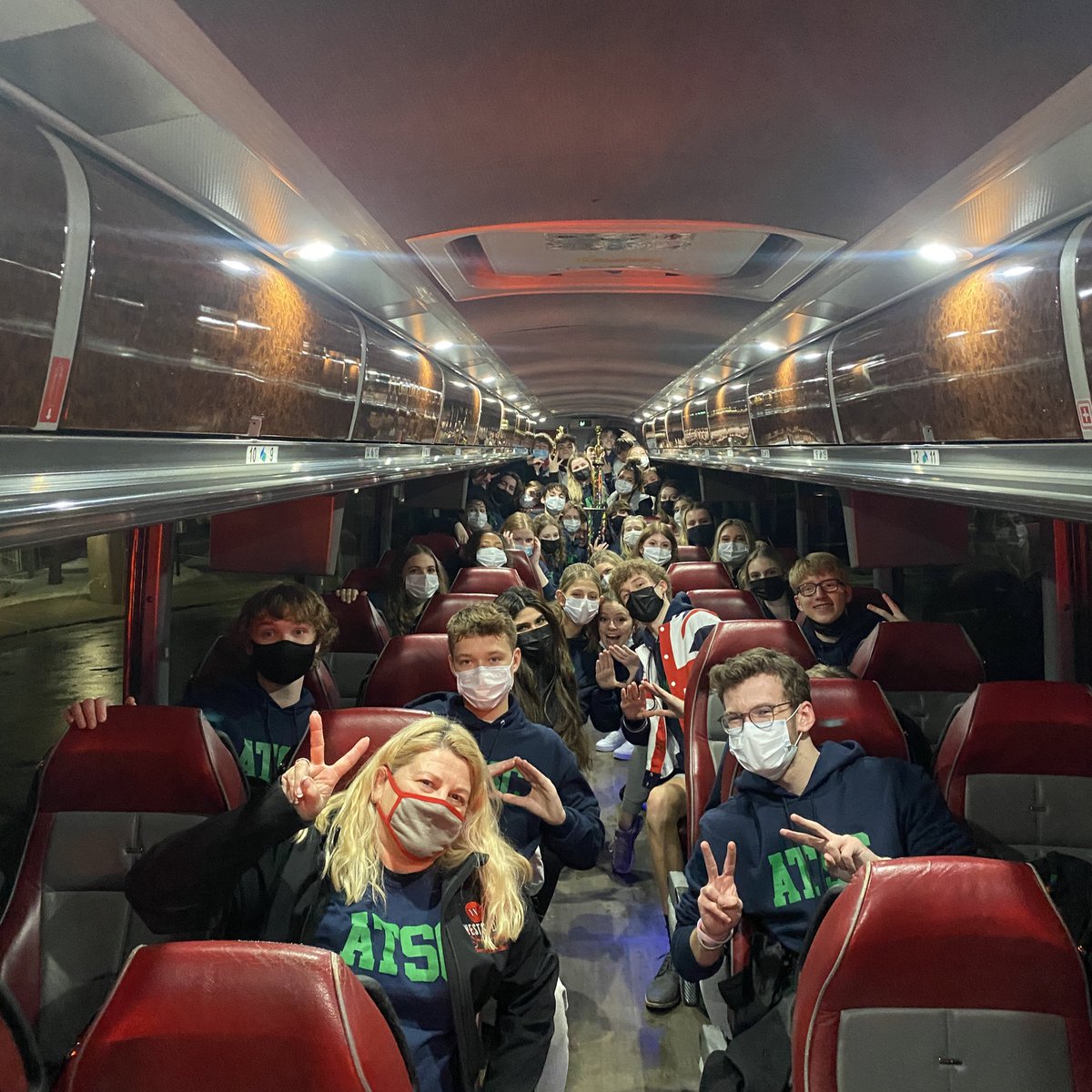 ATSCShowChoir's tweet photo. Grand Champs!💙💚 https://t.co/gwgDEvHGbn