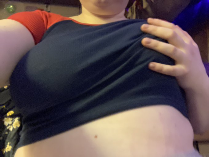 Got a new top 😏  #PromoteGirls #Adultwork #sellingcontent #sellingnudes #onlyfans #customclips #onlyfansale<a href="/tag/promotegirls"class="tags">#PromoteGirls</a><a href="/tag/adultwork"class="tags">#Adultwork</a><a href="/tag/sellingcontent"class="tags">#sellingcontent</a><a href="/tag/bbw"class="tags"><span>#bbw</span></a><a href="/tag/customclips"class="tags"><span>#customclips</span></a><a href="/tag/nsfw"class="tags"><span>#nsfw</span></a><a href="/tag/thickthighs"class="tags"><span>#thickthighs</span></a><a href="/tag/bigtits"class="tags"><span>#bigtits</span></a>