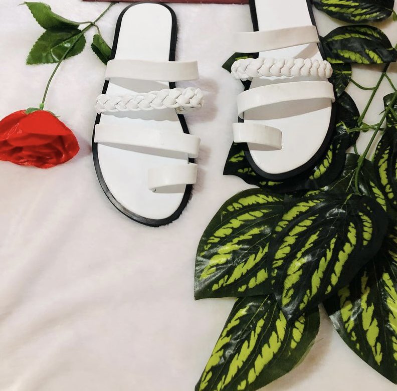 khay_lie's tweet photo. Handmade Footwear’s and Bags Available At A Very Affordable Price 

Please Patronise Me
Location: Enugu
Nationwide Delivery Available 

Please retweet my customer might be on your TL

iMessage  COZA  Ogun  Emeka  Mummy G.O  Bobrisky https://t.co/6zWWEkpuhe