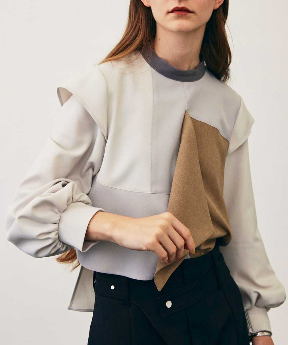 BUDOFASHION's tweet image. 顔タイプ診断で直線が多めと言われた方はかっこいいデザインや柄を勧められがちですが、お袖フリルや淡いカラーもいいですね⭐️

華やかなイヤリングを合わせて着ていただきたい☺️✨

▶︎armonia/フリルベストセットワンピース
▶︎UNITED TOKYO/フラッグバイカラーブラウス