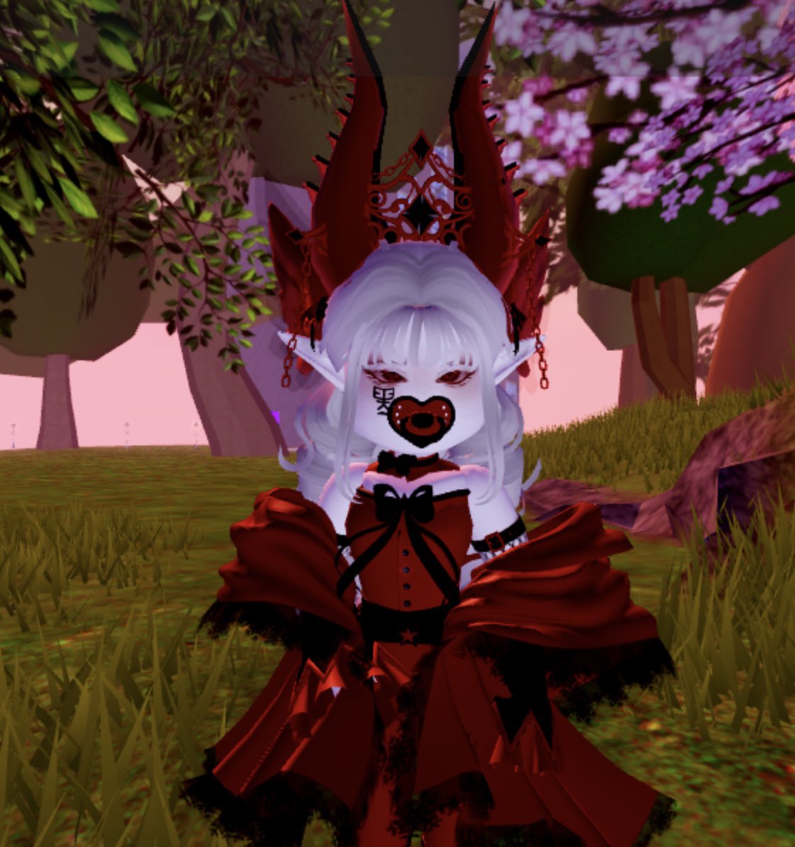 Loveplayingroy1's tweet photo. Im rocking my vampire outfit, that made me won 1st place in sunset island. vampire vs werewolf theme 
#royalehigh https://t.co/kLoKlOVSKA
