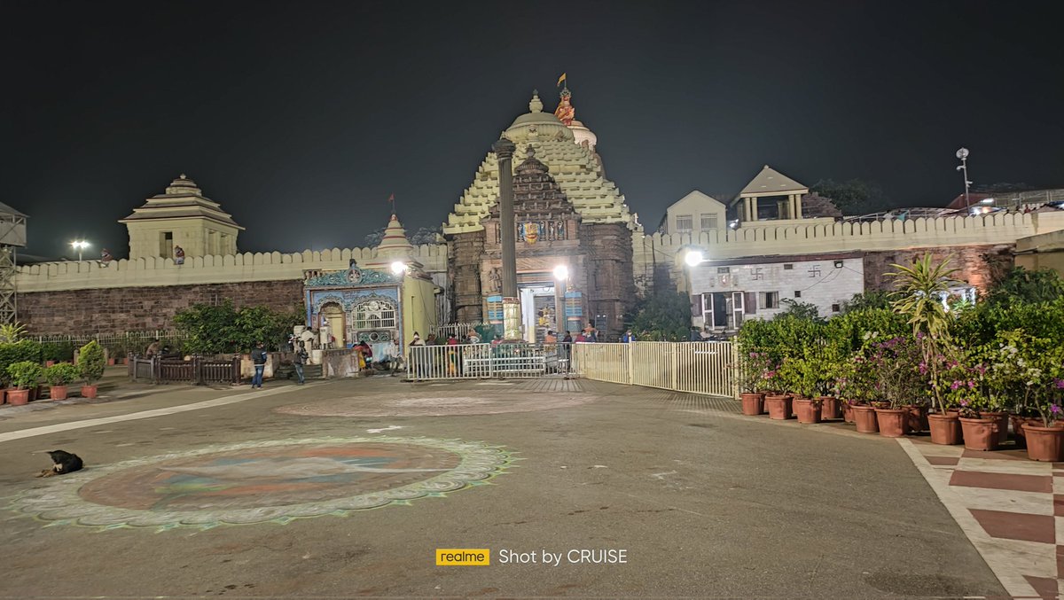 21_camian's tweet photo. Puri temple shut for devotees till Jan 31 
Bhubaneswar: The Puri district administration has decided to close the jagannath tample for devotees from Jan 10-31jan in view of a step rise in COVID 19 causes and concern over the highly contagious OMICRON  variant..
Puri, Odisha https://t.co/dMQuyMT8Hy