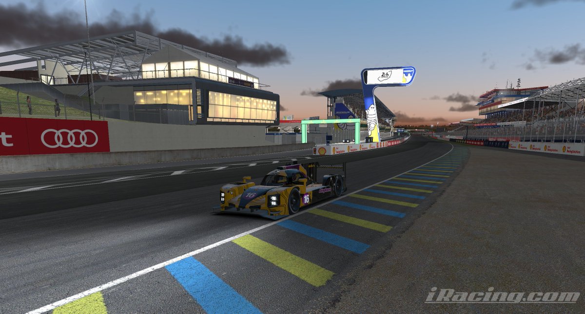 Chimpracers tweet media