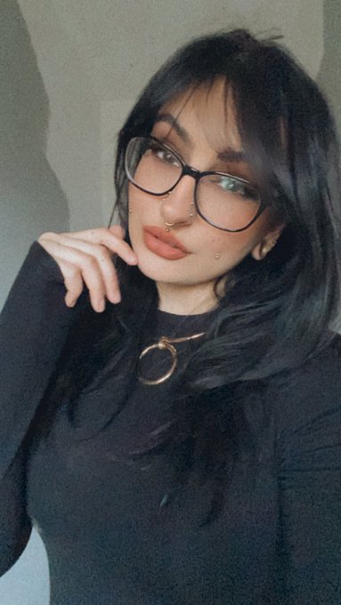 Good morning darlings https://t.co/zXfnqaFU4r<a href="/tag/usedpanties"class="tags"><span>#usedpanties</span></a>