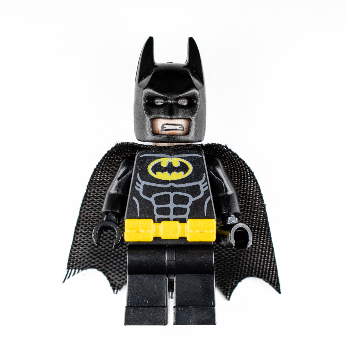 Tom_Chambers_'s tweet photo. Minted #NFT from miniatures collection. All 1/1 mini#001 check out the collection. DM if interested https://t.co/1KRQv0gJQY #NFTs #opensea #Batman #nftphotography https://t.co/pogA3Qtjnb
