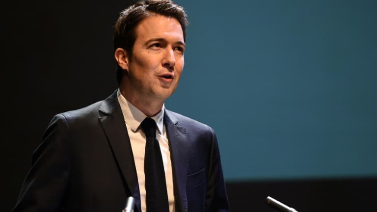 BFMTV's tweet photo. 🔴 ALERTE INFO
Présidentielle 2022: Guillaume Peltier, ancien vice-président des LR, annonce soutenir Eric Zemmour
https://t.co/N1otZBRcN3 https://t.co/GrbOViJ2WS