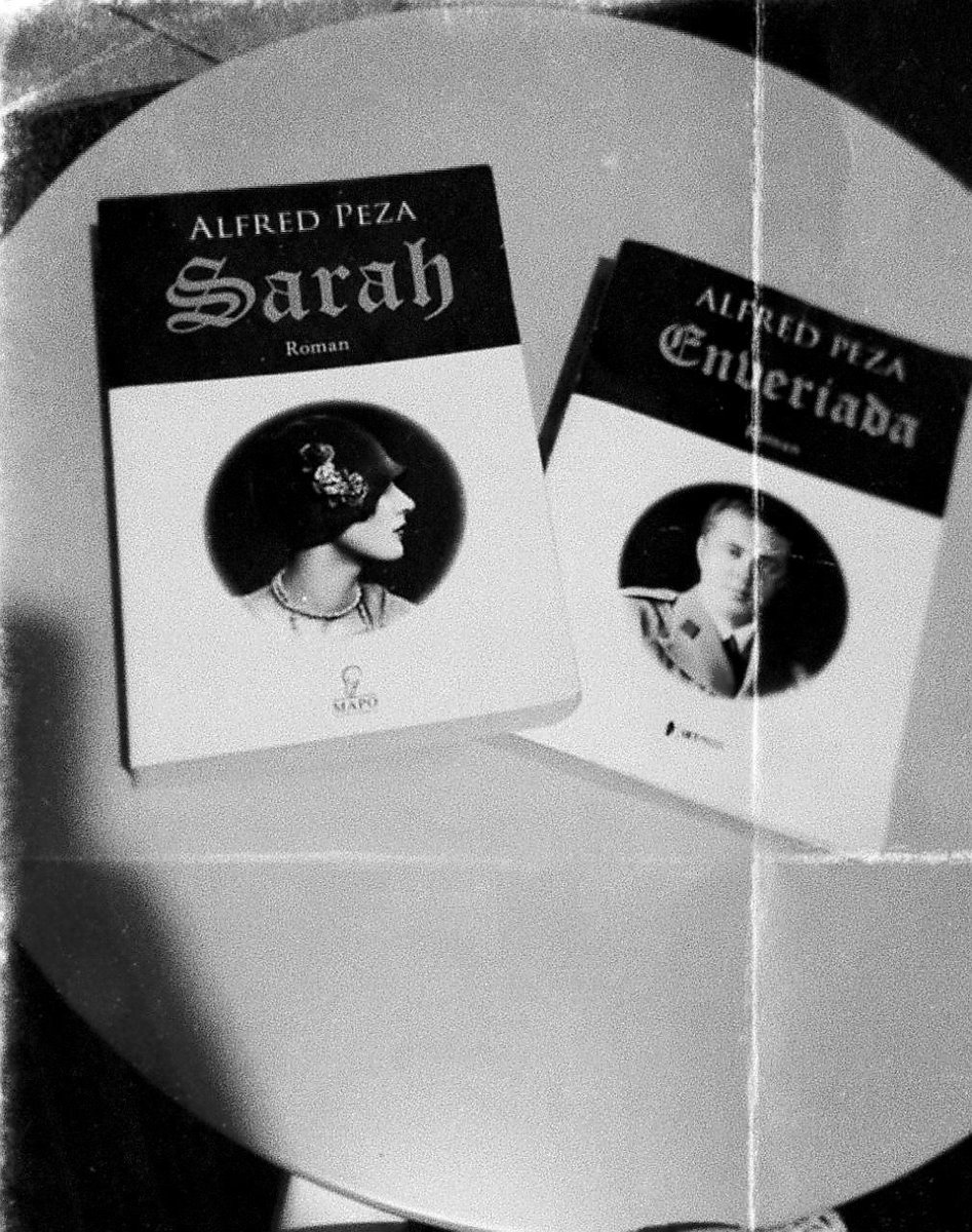 anila_agalliu's tweet photo. The best books ever @AlfredPeza 
Waiting for the third one?! https://t.co/HmpEQg8WXx