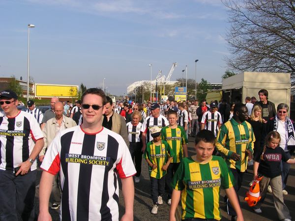 simon wright tweet media