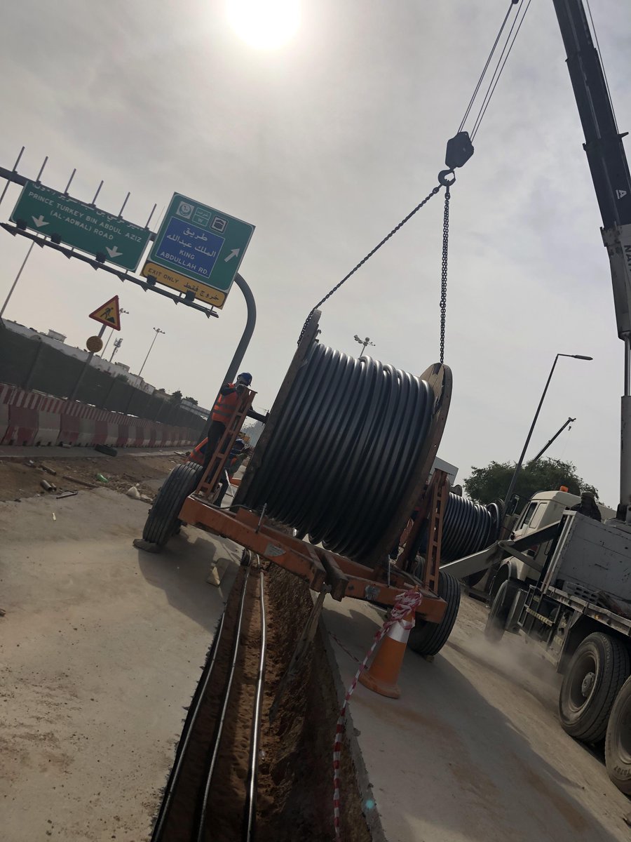 power_lines_Co's tweet photo. صور من اعمالنا المنفذة في مشاريع الجهد العالي مع #نقل_الكهرباء .
#االسعودية_للكهرباء https://t.co/owcGd2UcJP