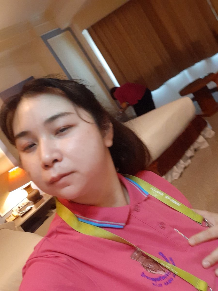 อุดร ผู้หญิงแท้คนหูหนวกค่ะ tweet media