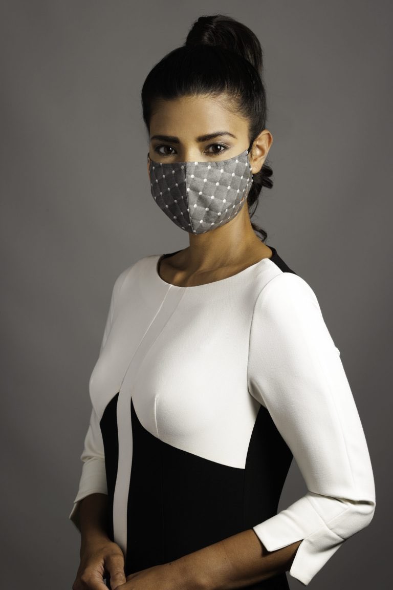 MCollignon's tweet image. Op pad? Vergeet je mondkapje niet. #wasbaar #getest #ademend #flinterdun #stijlvol