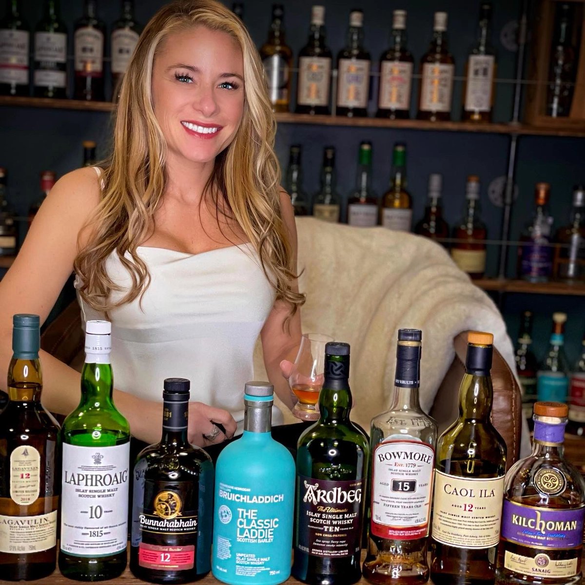 DuchessofIslay's tweet image. Islay Whisky History Part 3
Finish the 3 part saga of the history of Islay with the prohibition, WW2, and the bad taste of the 1980s. Cheers! 🥃

duchessofislay.com/the-whisky/f/i…

#scotchwhisky #islaywhisky #singlemaltwhisky #scotch