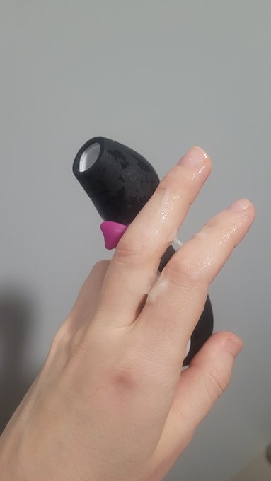 Love this little guy 😏 https://t.co/23GkB5soaV<a href="/tag/mood"class="tags"><span>#mood</span></a><a href="/tag/bath"class="tags"><span>#bath</span></a><a href="/tag/candles"class="tags"><span>#candles</span></a><a href="/tag/sensual"class="tags"><span>#sensual</span></a><a href="/tag/touchingmyself"class="tags"><span>#touchingmyself</span></a>