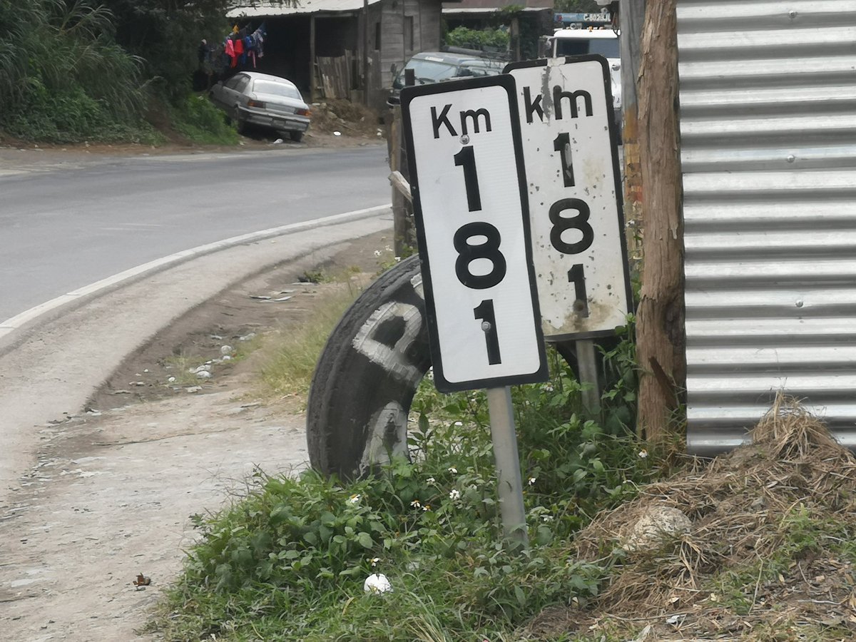 Un comentario aislado del pan diario de cada día, tendremos pésimas carreteras pero de qué estamos ubicados, estamos, no todo está perdido, gracias MICIVI 😶